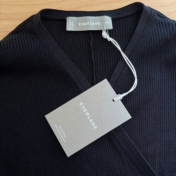 NEW Everlane The Ribbed Wrap Midi Dress Black Size XXS NWT - Picture 7 of 7